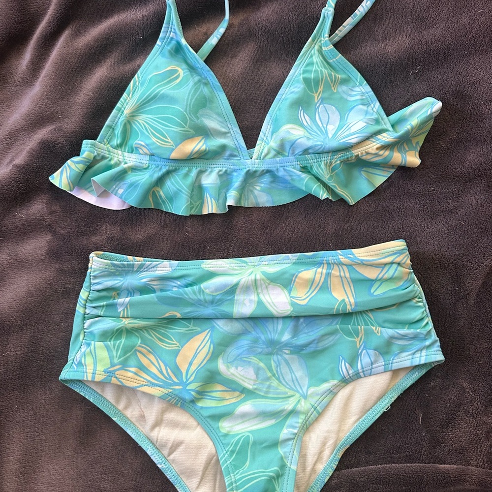 Cupshe Floral Bikini Set in Blue and Yellow